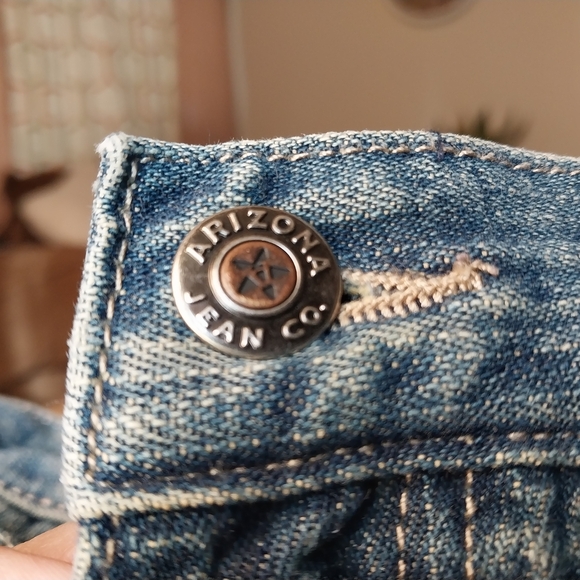 Arizona Jean Company Men's Blue Jeans - Picture 11 of 11